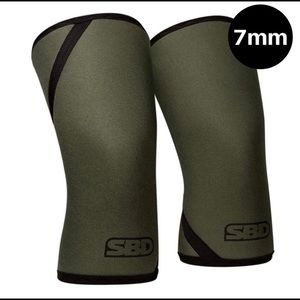 Unused sbd green knee sleeves size small